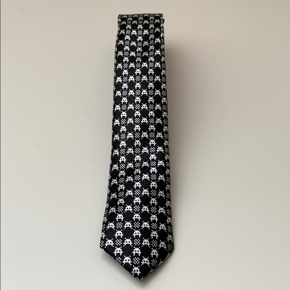 🔥 EXCLUSIVE Black Tie Geek Invaders (from Space)